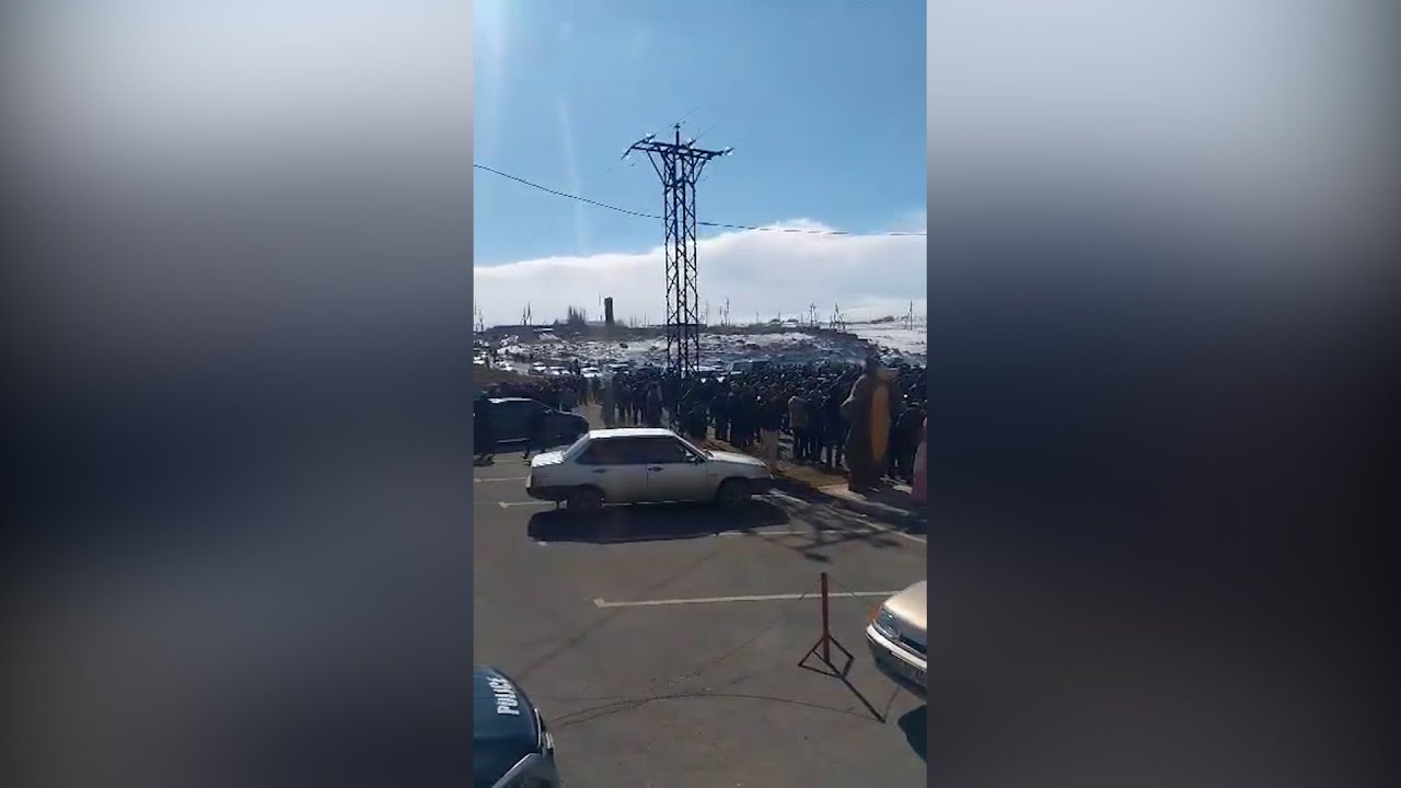 Գեղարքունիքի բնակիչները փակեցին Սևան-Մարտունի-Գետափ ճանապարհը՝ բողոքելով էկոպարեկների դեմ