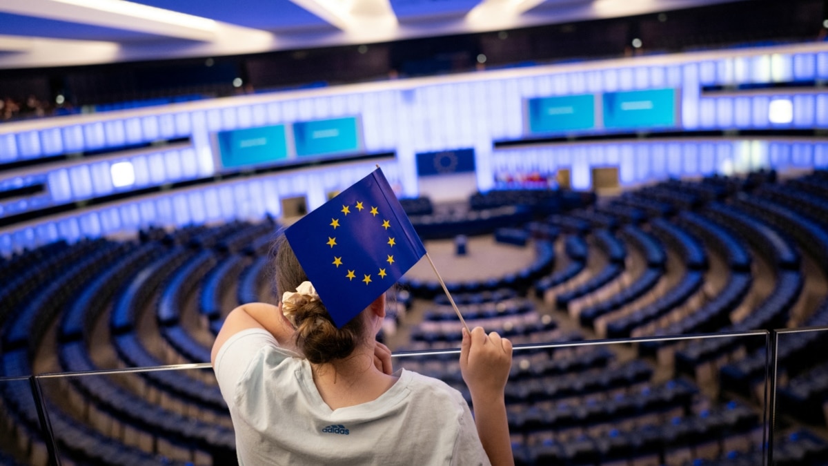 Եվրախորհրդարանը կոչ է անում ազատ արձակել բոլոր հայ գերիներին՝ որպես խաղաղության ճանապարհ